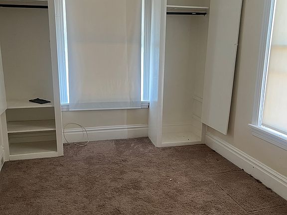 5th image of 211 Market St APT A