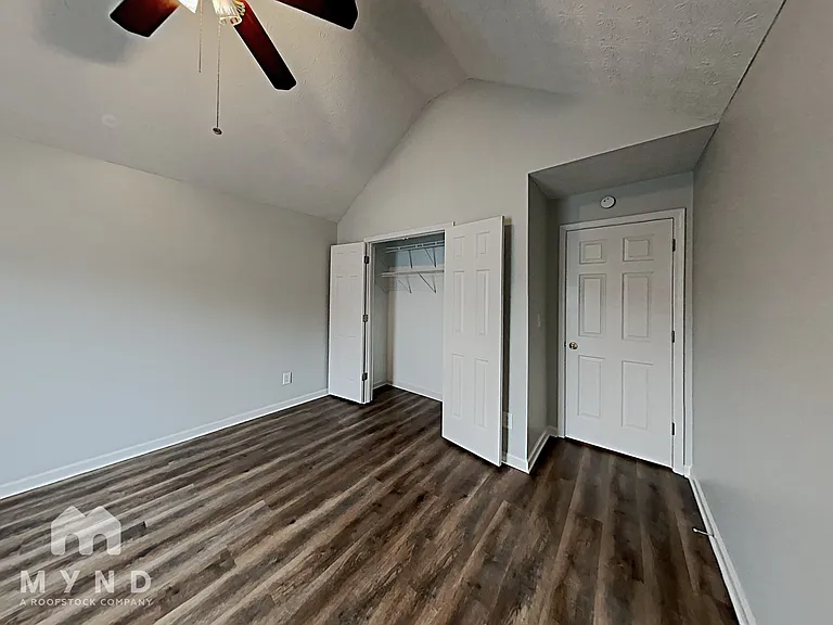 10851 Southshore Ct — Photo 14