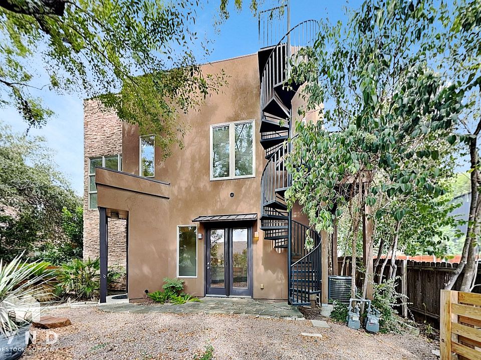 1st image of 2502 Kinney Rd #A