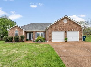 2911 Iona Dr, Smyrna, TN 37167