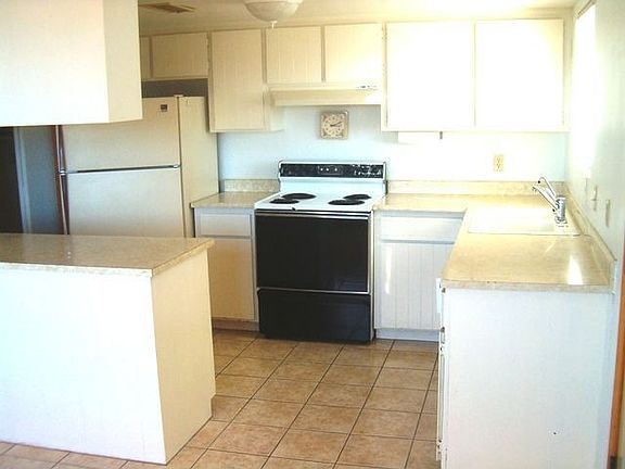 3rd image of 3318 Kiowa Blvd S