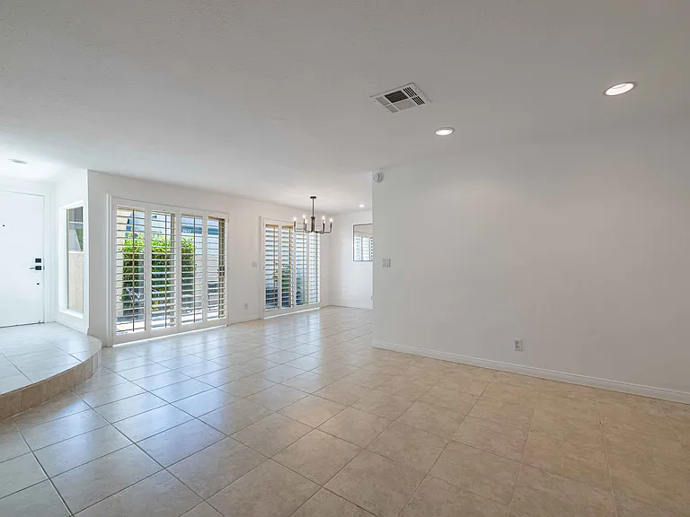 3623 Summershore Ln — Photo 8