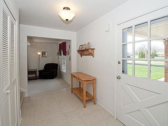 3rd image of 25576 Wessex St