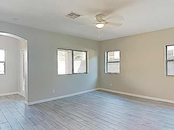 4th image of 4322 E Velasco St