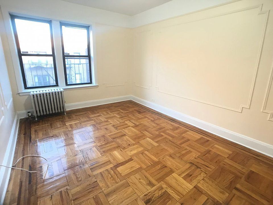 2nd image of 4318 39th Pl APT 41