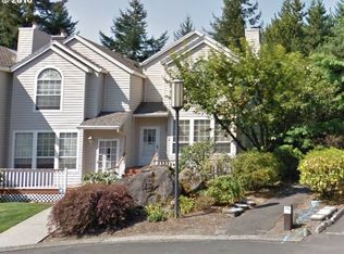 2 Erasmus St, Lake Oswego, OR 97035