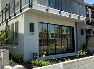 207 1st St, Seal Beach, CA 90740