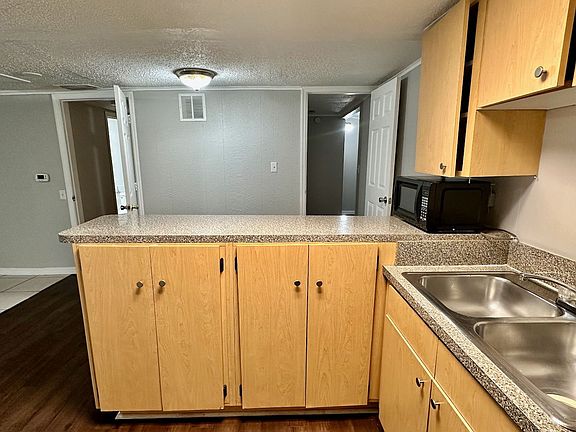 4th image of 508 S 8th St