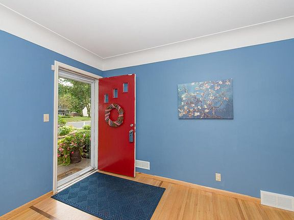 4th image of 7308 Oliver Ave S