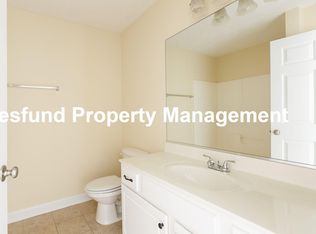 1800 Balmoral Dr APT 104, Fayetteville, NC 28304
