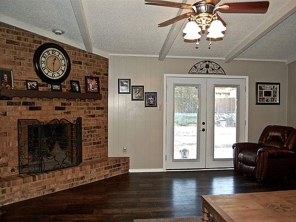 3rd image of 606 Rockwall Dr