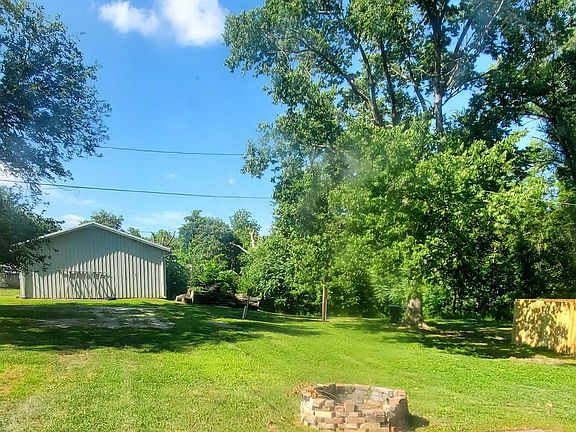 2nd image of 1627 Avenue G