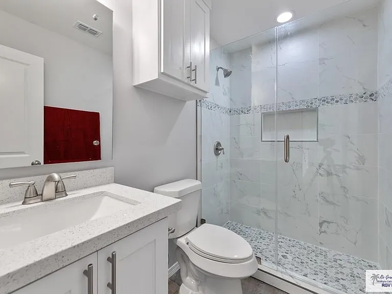 668 Foster Ln — Photo 8