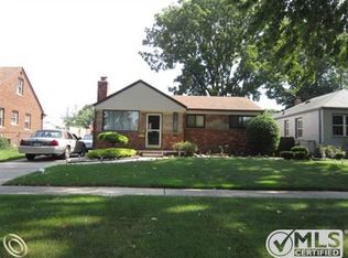 6896 N Silvery Ln, Dearborn Heights, MI 48127