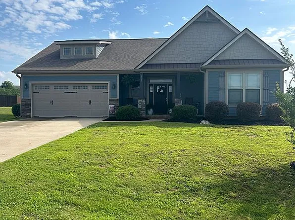 921 Garnet Cir, Chesnee, SC 29323