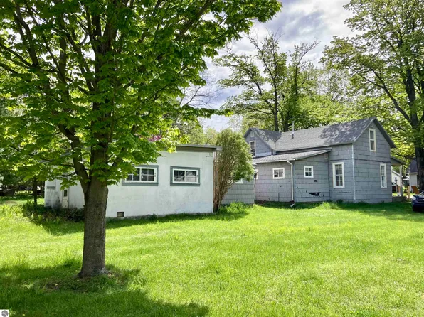 10194 W Wilce St, Empire, MI 49630