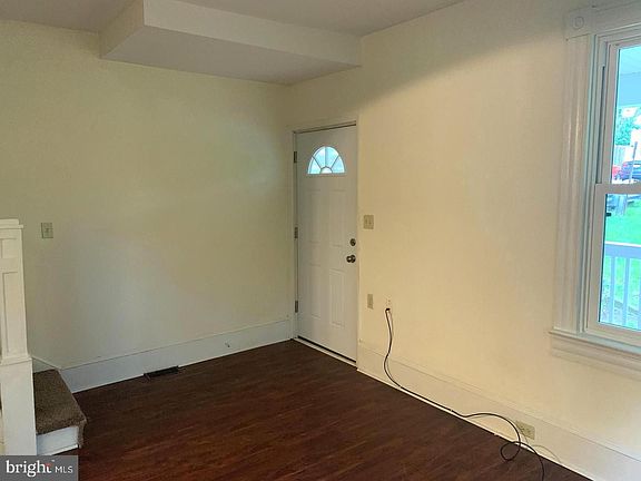 4th image of 729 E D St #2
