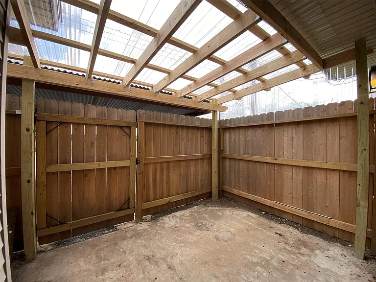 10682 Hazelhurst Dr #14 — Photo 22