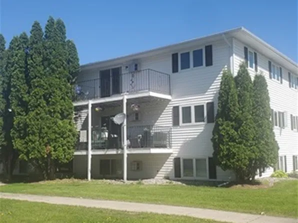 2816 S 17th St APT 201, Grand Forks, ND 58201
