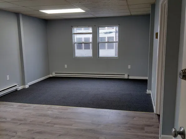 50 Nichols St #2D, Gardner, MA 01440