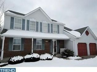 306 Sugar Hill Dr, Clayton, NJ 08312
