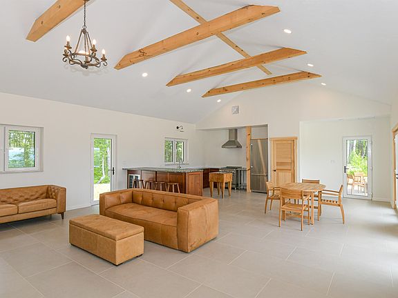 4th image of 358 Christian Hill Road