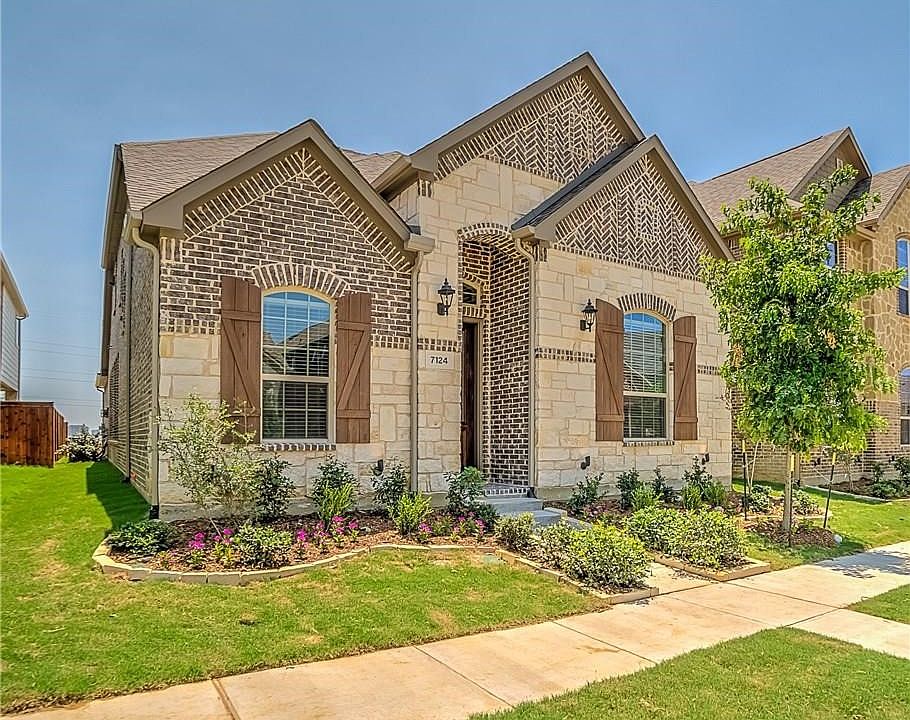 1st image of 7124 Isle Royal Ln