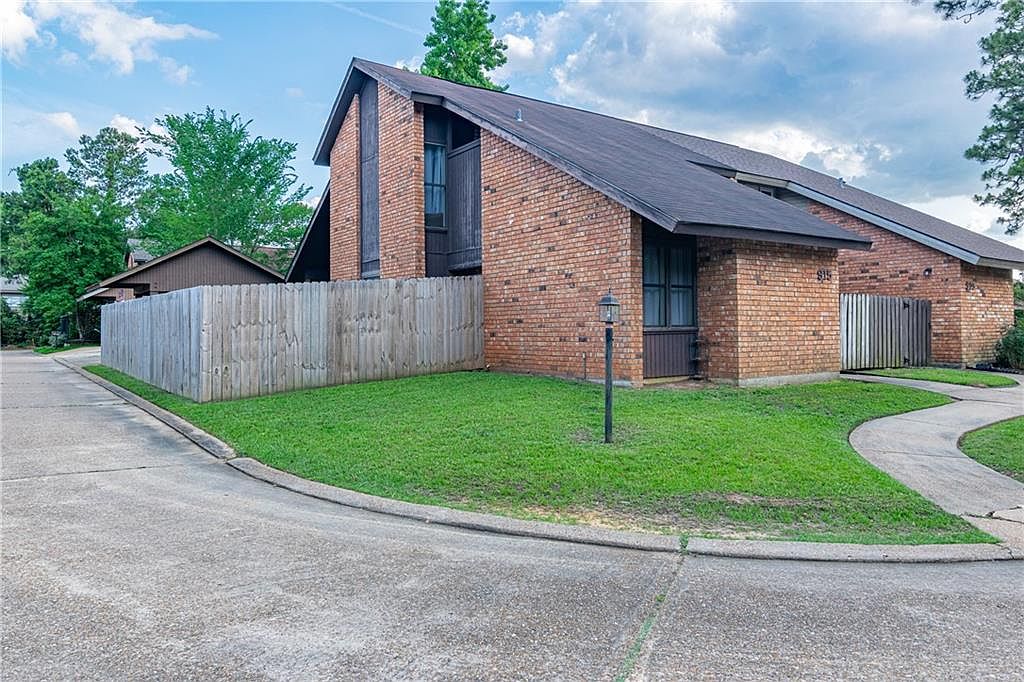 915 Retreat St E 1HWY, Pineville, LA 71360 Zillow