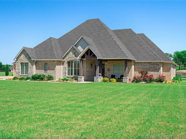 1580 E Dawson Dr, Fort Gibson, OK 74434