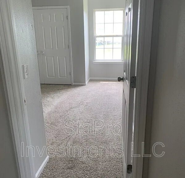 110 Village Pl — Photo 10