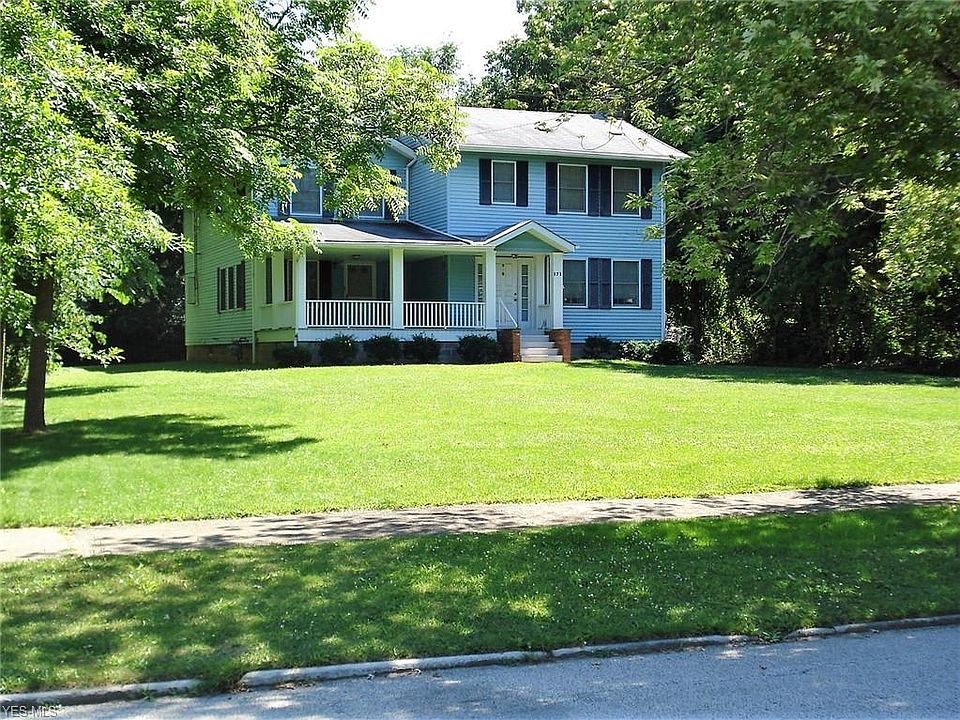 2nd image of 171 Forest St
