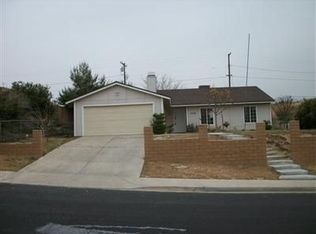 16081 Andover Dr, Victorville, CA 92394