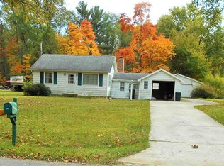 20416 Miller Rd, South Bend, IN 46614