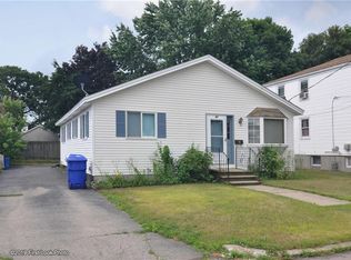 47 Dawson St, Pawtucket, RI 02861