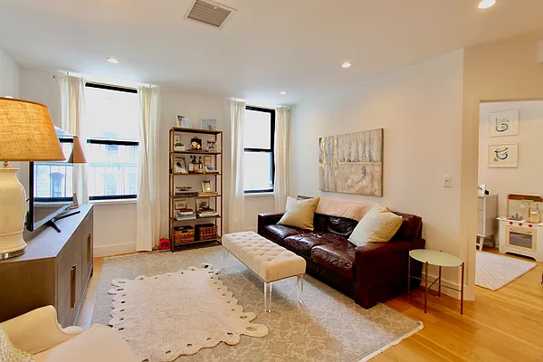Rented by True Lofts New York LLC | media 16