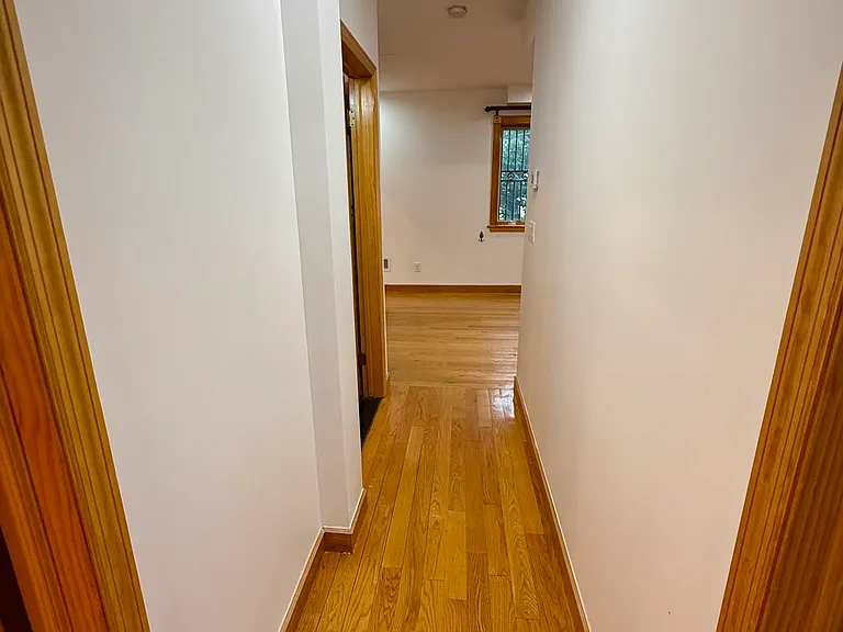 4222 Utopia Pkwy #1 — Photo 4