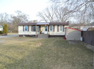 28158 La Rue St, Elkhart, IN 46516