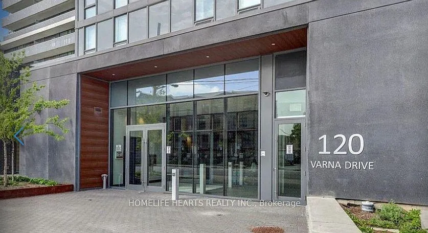 Yorkdale Condos — Photo 3