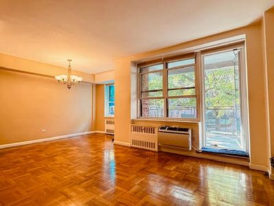 14205 Roosevelt Ave APT 204, Flushing, NY, 11354