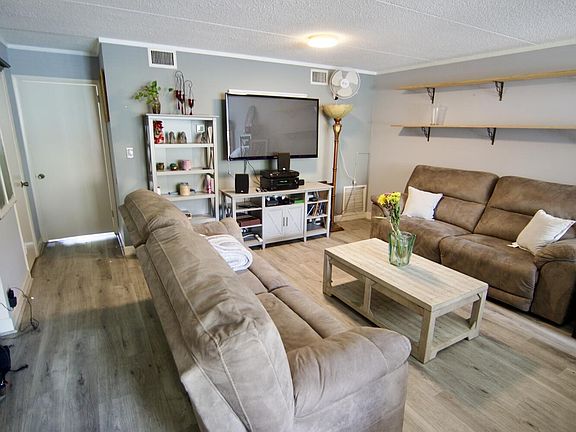 4th image of 510 Canberra Dr