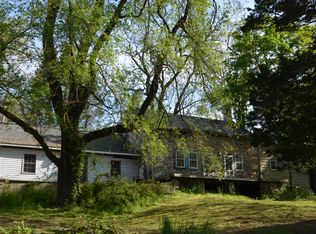 92 Deer Hill Rd, Lebanon, NJ 08833