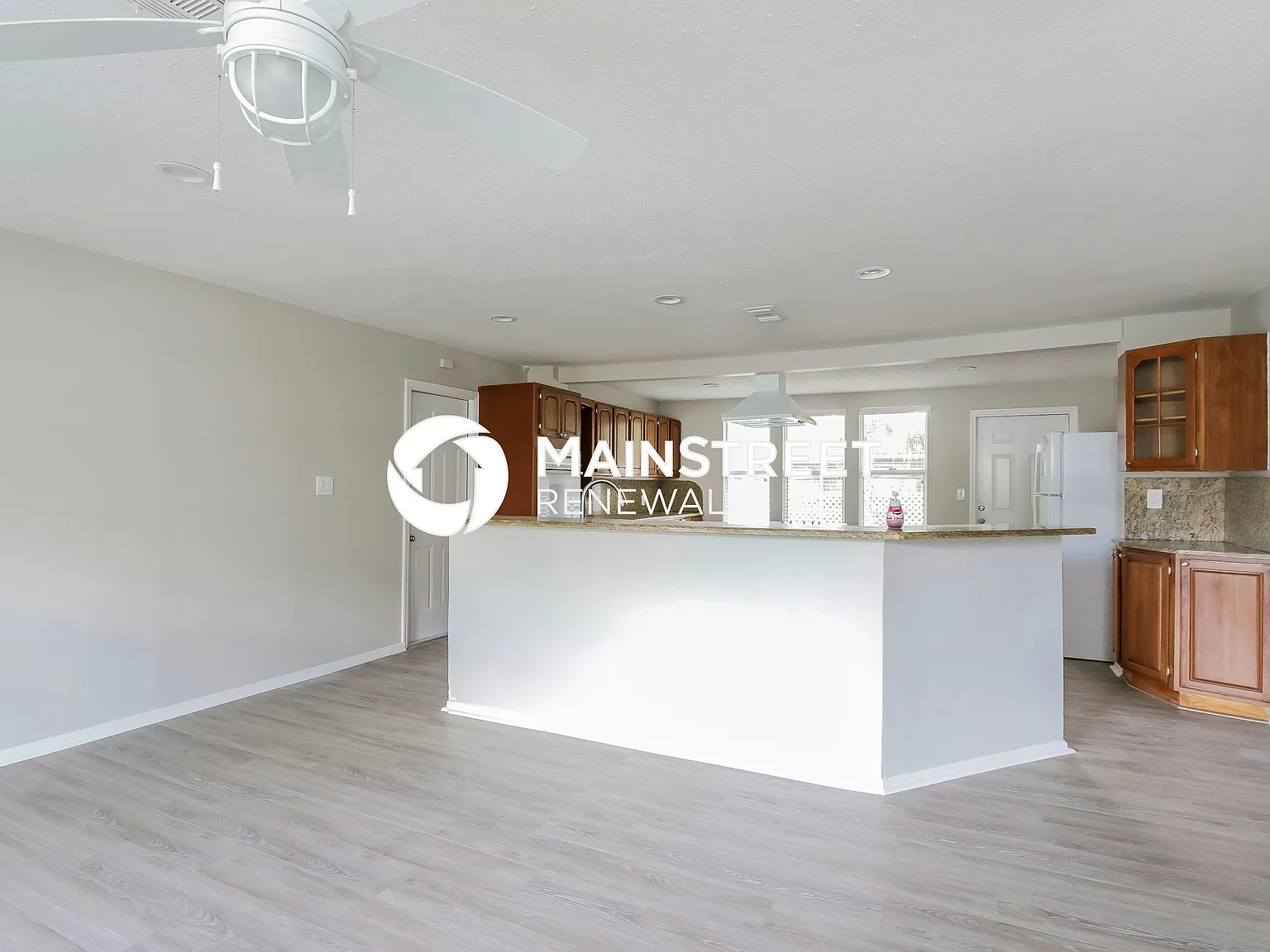 3401 Spainwood Dr — Photo 3
