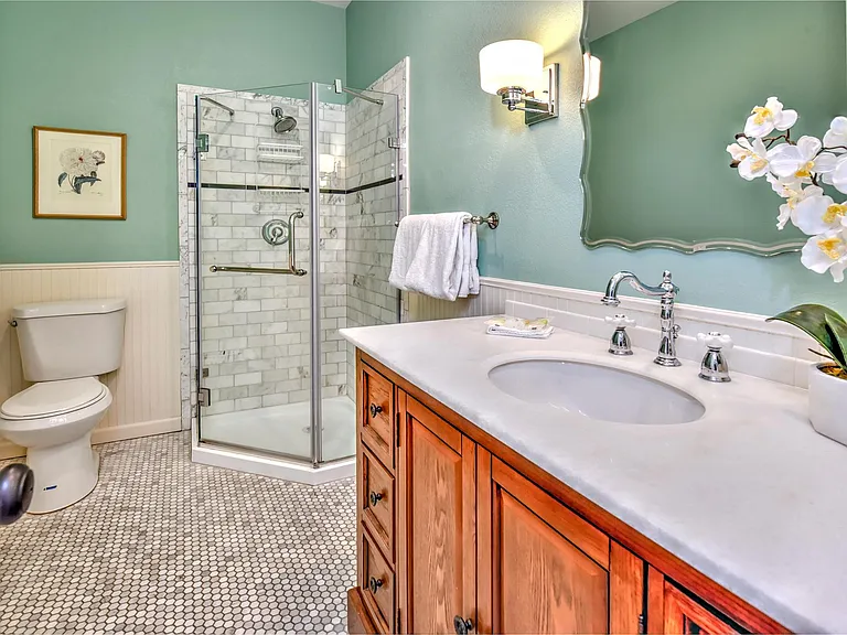 Master Bath looking at Shower
