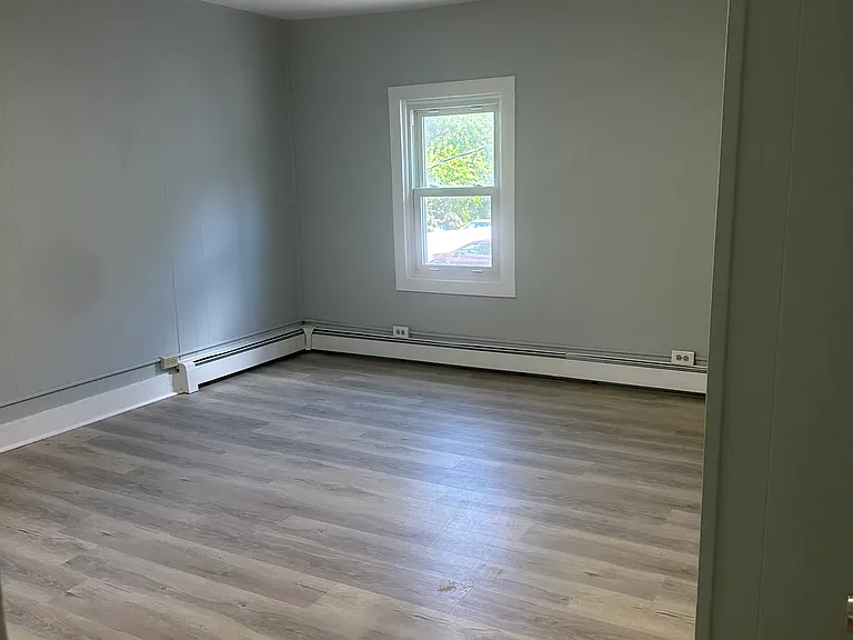 16 N Main St #2 — Photo 10