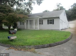 22 Luke Dr, Pasadena, MD 21122