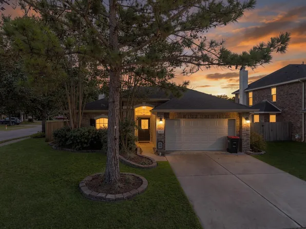 25203 Canary Point Dr, Richmond, TX 77406