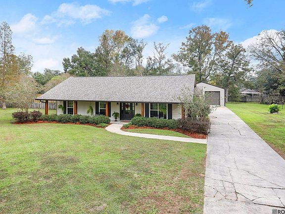 4th image of 18516 Hope Villa Dr