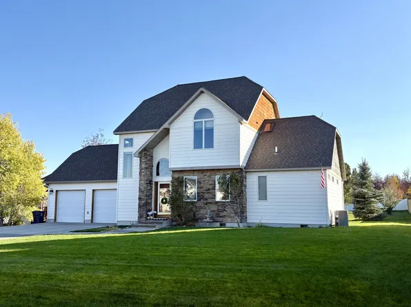 36 Fairhaven St, Manhattan, MT 59741