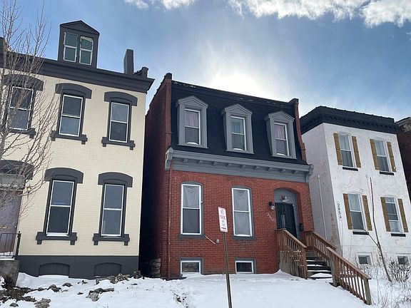 3rd image of 2852 Arsenal St