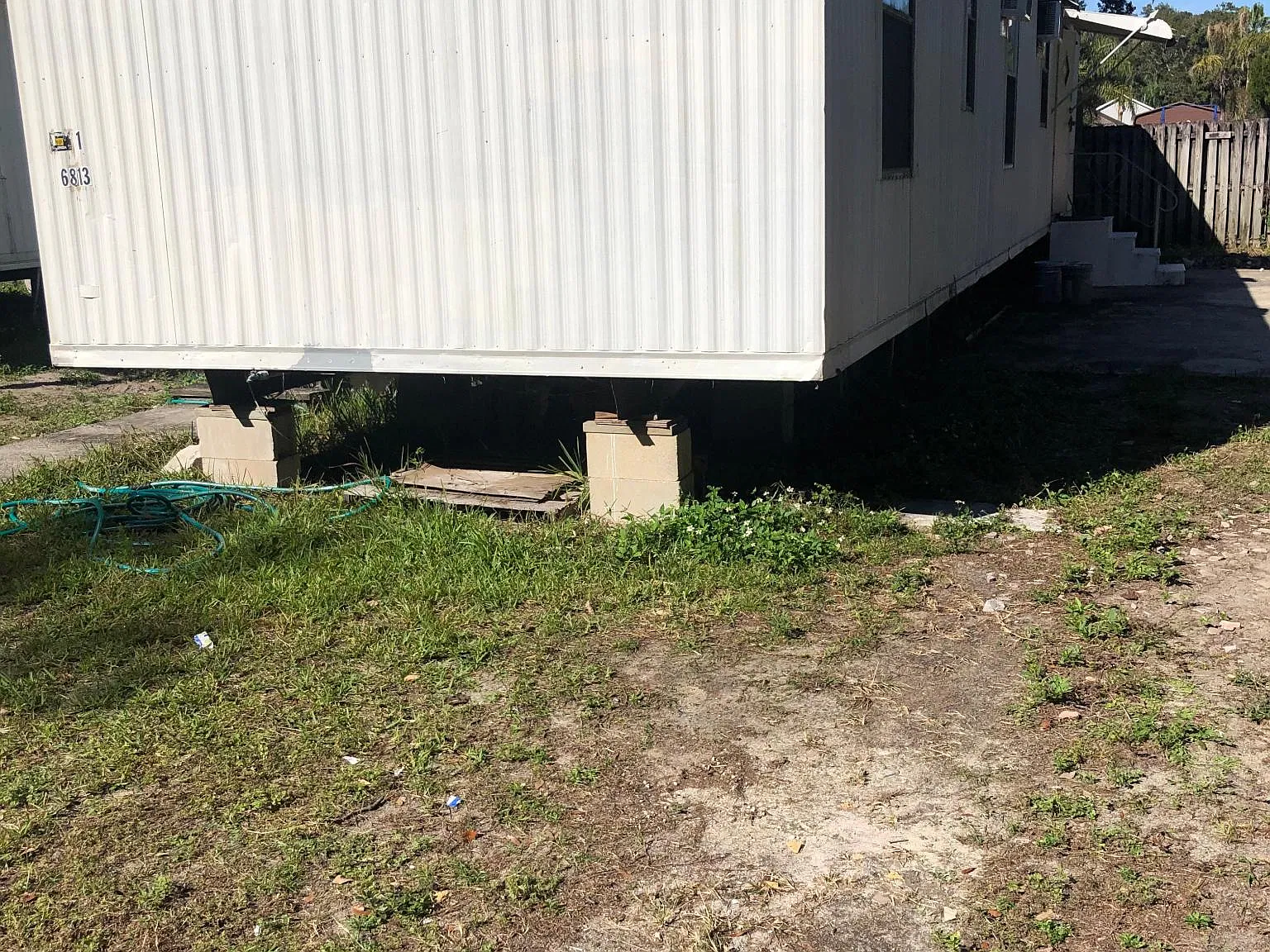2 bed, 1000 sqft, $975 — Photo 1